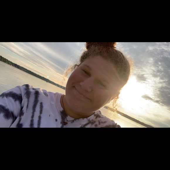 Meet your Posher, Erin - Picture 1 of 1